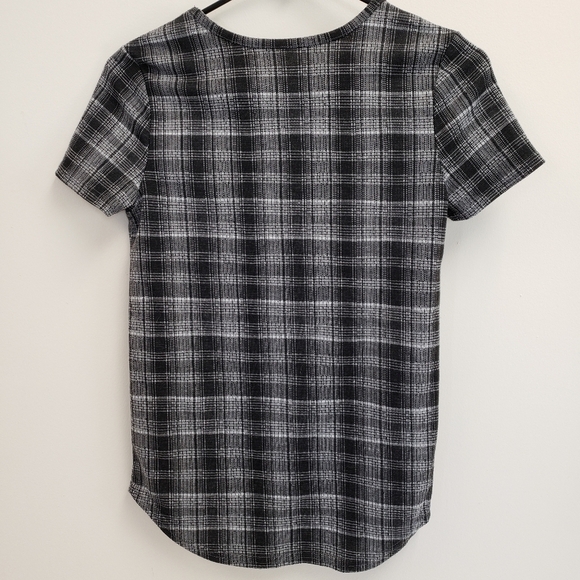 Art Class Black White Plaid Top Size Medium - Picture 2 of 5